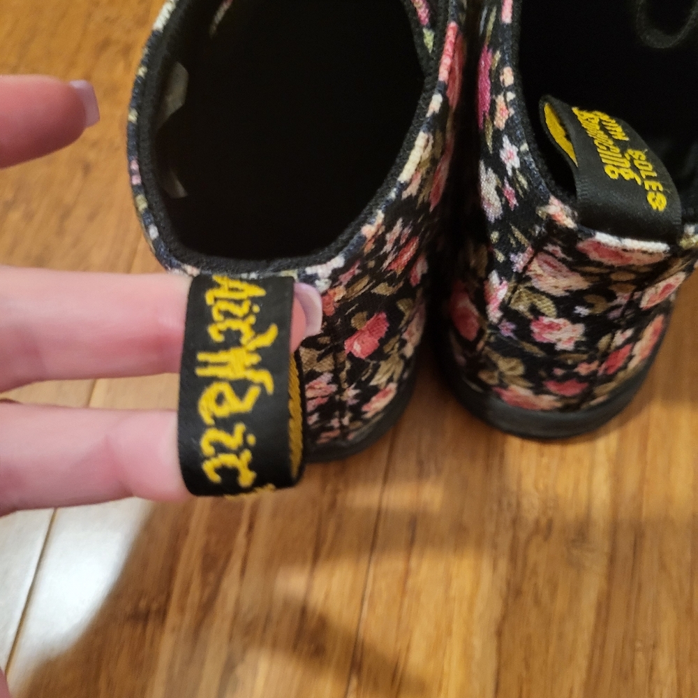 Dr. MARTENS etty ankle boot - Picture 5 of 10